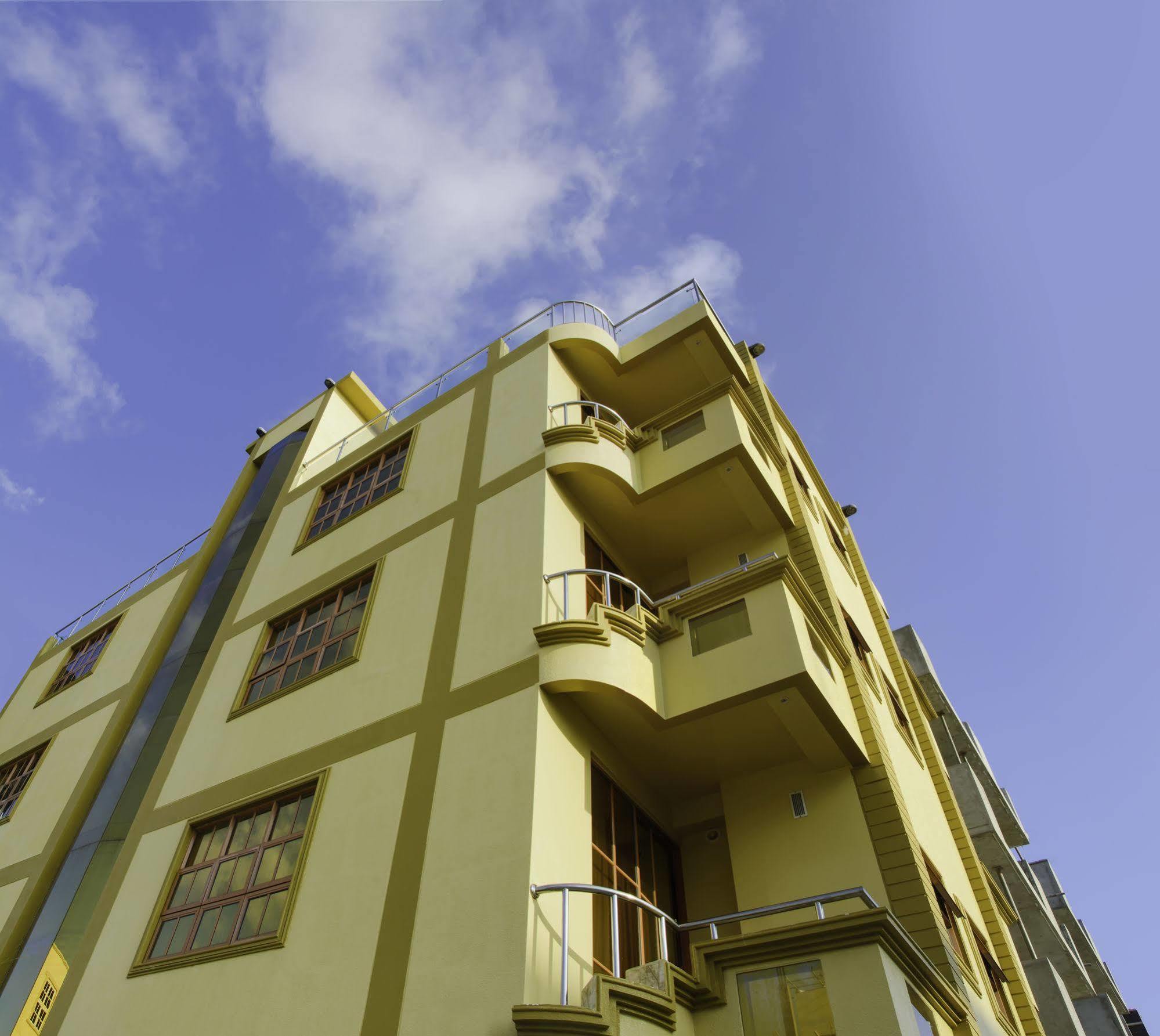 Clear Sky Inn Hulhumale Exterior foto