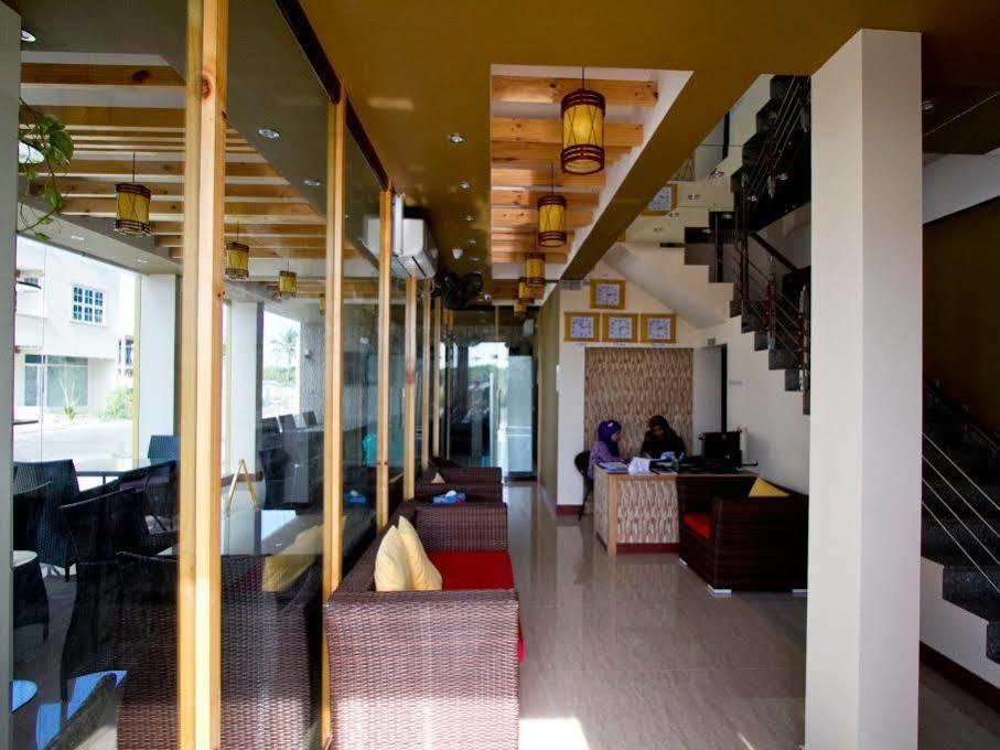 Clear Sky Inn Hulhumale Exterior foto