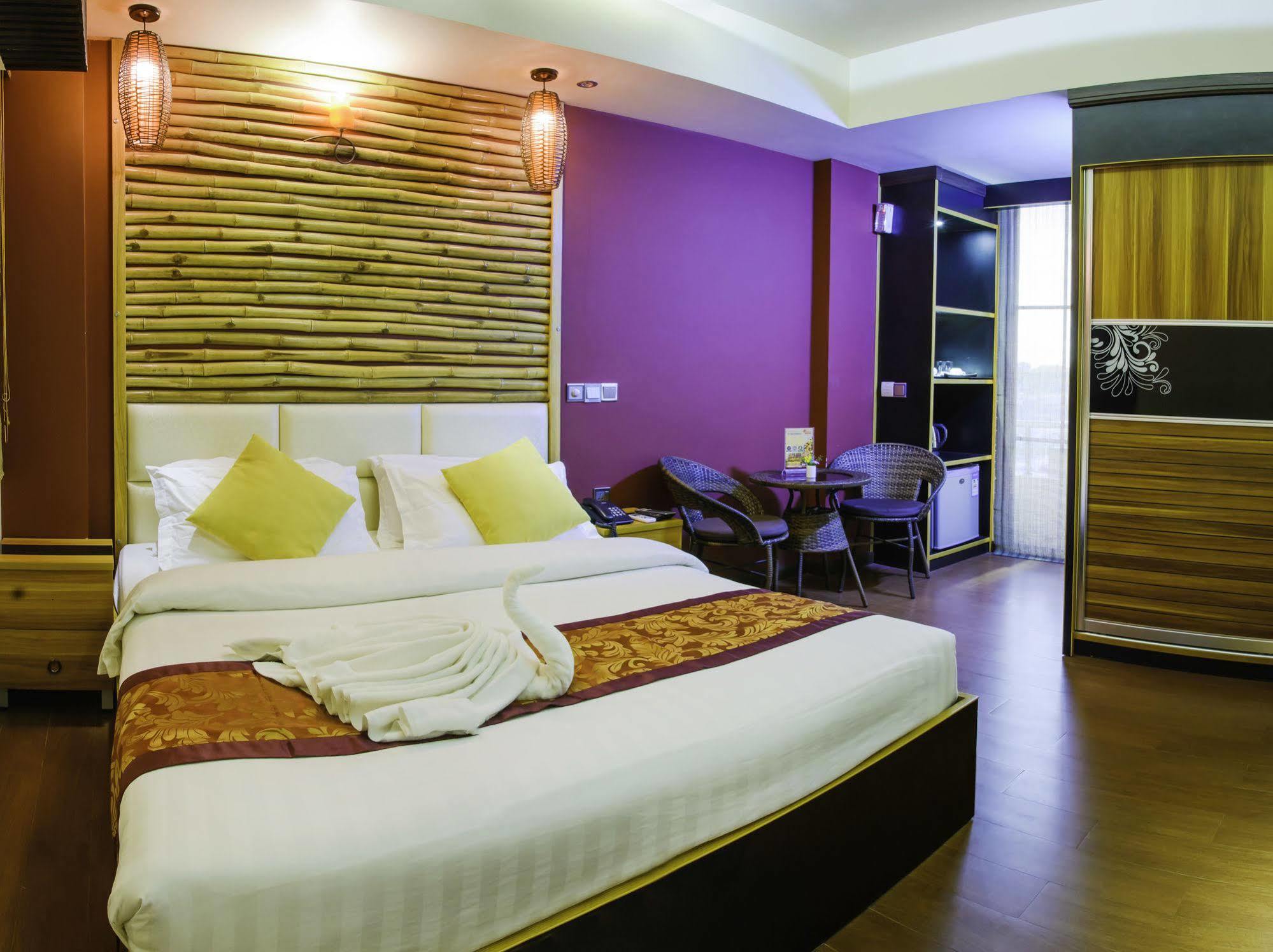 Clear Sky Inn Hulhumale Exterior foto