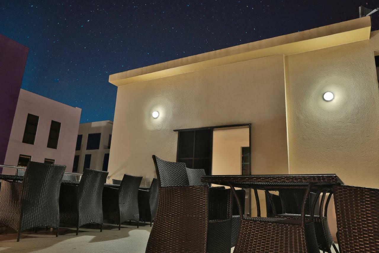 Clear Sky Inn Hulhumale Exterior foto
